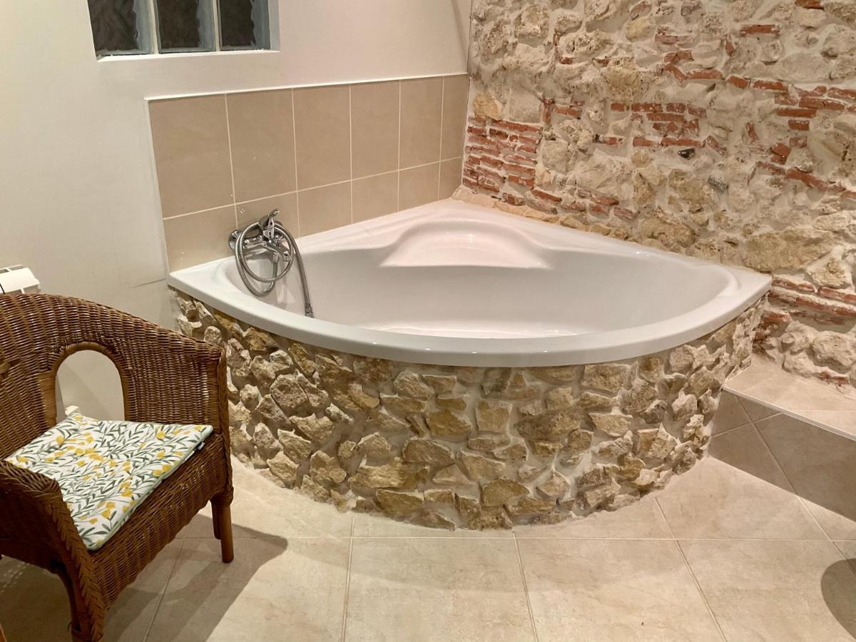 Le Clos Du Benestar Holiday home